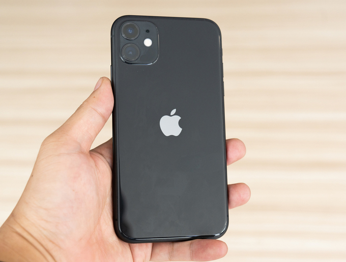 Có nên mua iPhone 11 giảm giá?
