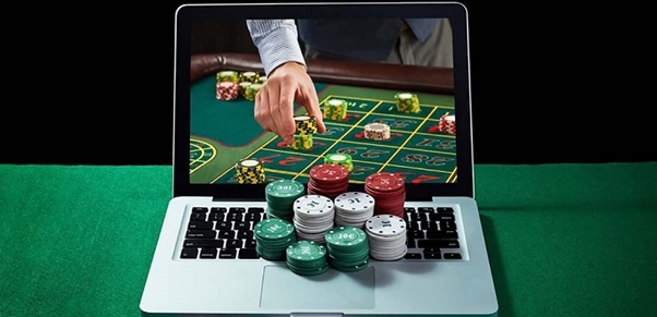 Bí quyết kiếm tiền nhờ chơi casino live bạn cần biết